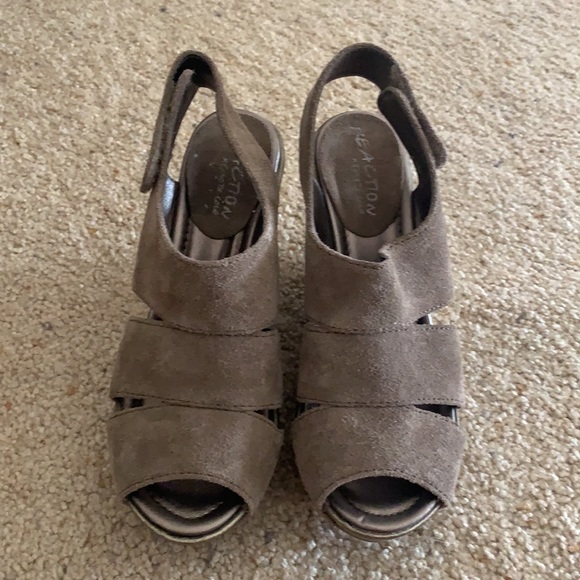 WOMENS KENNETH COLE REACTION HEEL - Picture 2 of 3